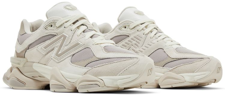 9060 Grey Moonbeam