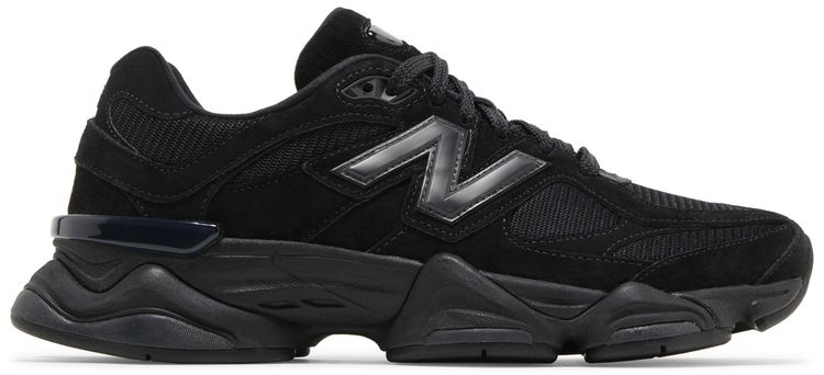 9060 Triple Black