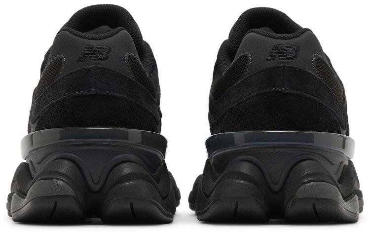 9060 Black
