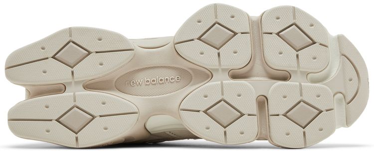 9060 Grey Moonbeam
