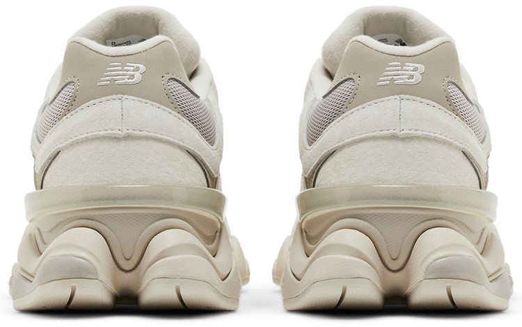 9060 Grey Moonbeam