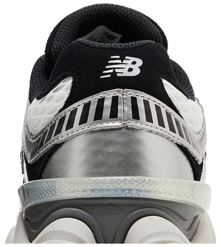 9060 Metallic